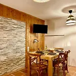 Apartment Warehouse *