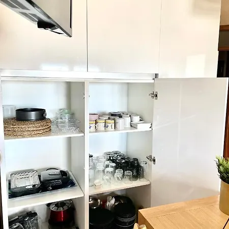 Warehouse Apartment *